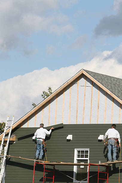 How To Choose The Right Materials for Your Siding Installation in 'Cudahy, CA